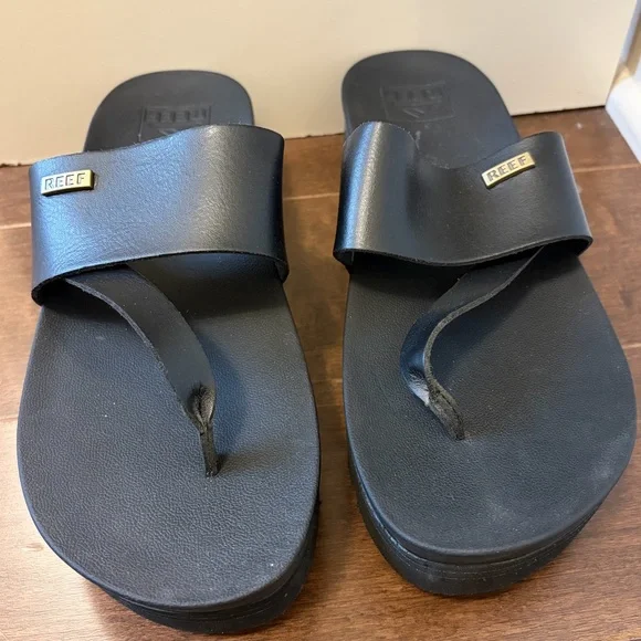 Reef Black Platform Toe-Post Slides - Picture 1 of 2